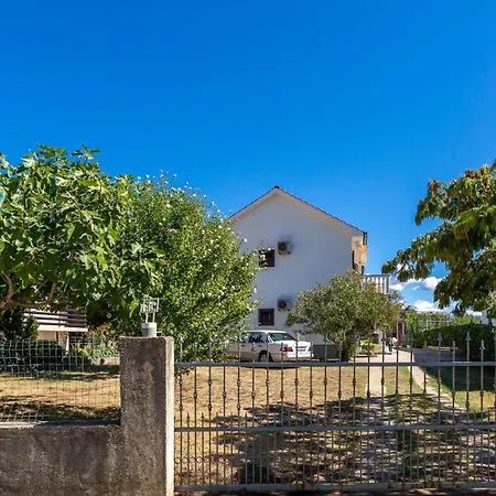 1 Bedroom Beautiful In * Jurandvor