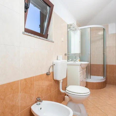 1 Bedroom Beautiful In Apartmán *