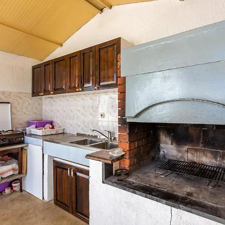 1 Bedroom Beautiful In